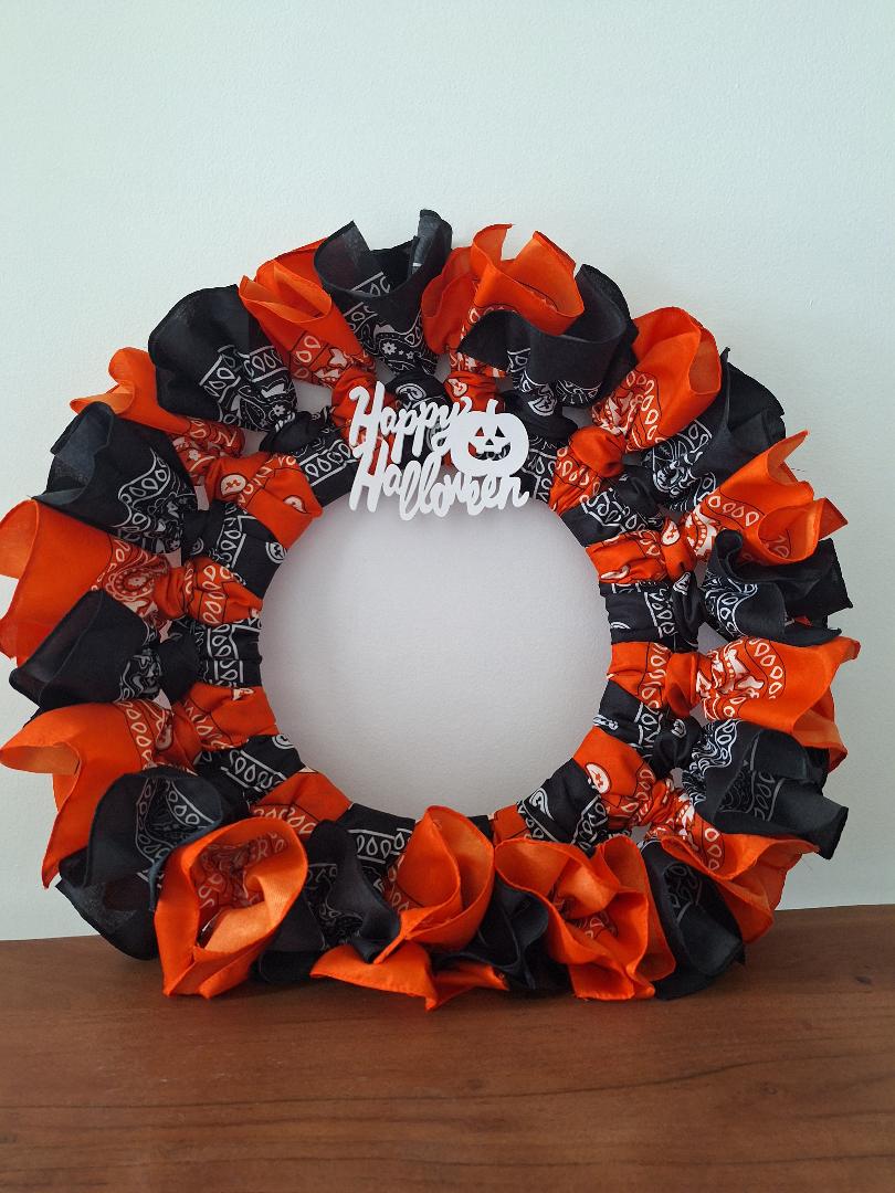 HALLOWEEN WREATH